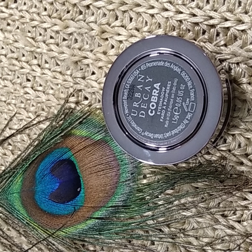 URBAN DECAY EYESHADOW SINGLE IN THE SHADE OF COBRA - Picture 3 of 4